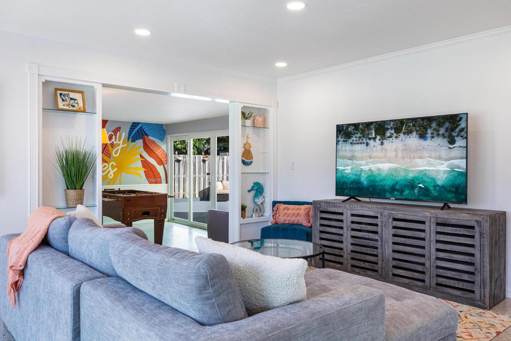 Trendy 3-Bedroom Villa With Saltwater Pool And Yard Fort Lauderdale Eksteriør bilde