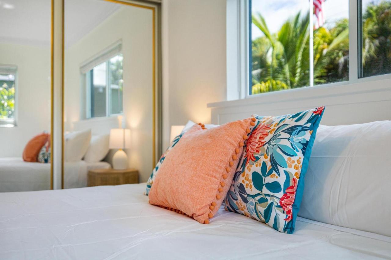 Trendy 3-Bedroom Villa With Saltwater Pool And Yard Fort Lauderdale Eksteriør bilde